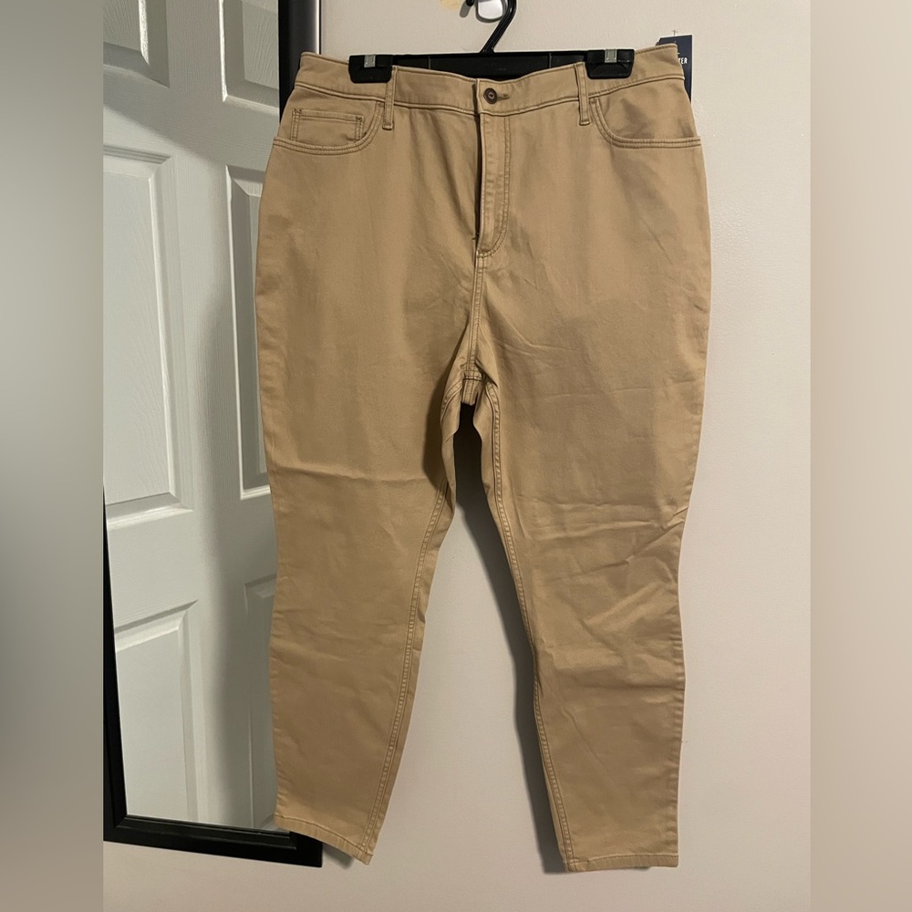 Holster Khaki Pants -BRAND NEW